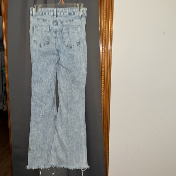 Jeans - Picture 2 of 4